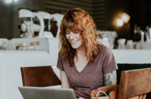 Women on computer smiling. If you're ready for support, online therapy in Florida is for you. Our online therapists in Florida are located all over the state. If you're ready to begin therapy and move forward, online therapy in Brevard County, FL is for you!