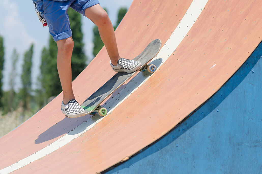 Young teen skateboarding. If your teen is struggling with anxiety, depression , identity issues in adolescents, or self-harm, our teen therapists can help. Get in touch and begin therapy for teens in Brevard county, fl soon!